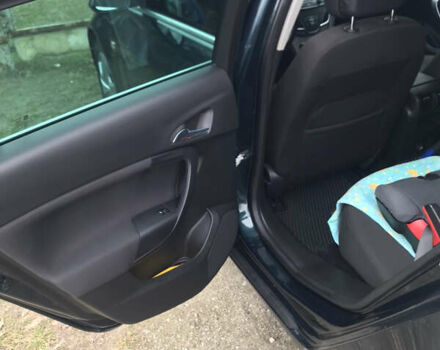 Зелений Опель Інсігнія, об'ємом двигуна 1.96 л та пробігом 201 тис. км за 10500 $, фото 11 на Automoto.ua