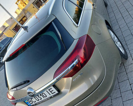 Зеленый Опель Инсигния, объемом двигателя 1.96 л и пробегом 240 тыс. км за 11800 $, фото 4 на Automoto.ua