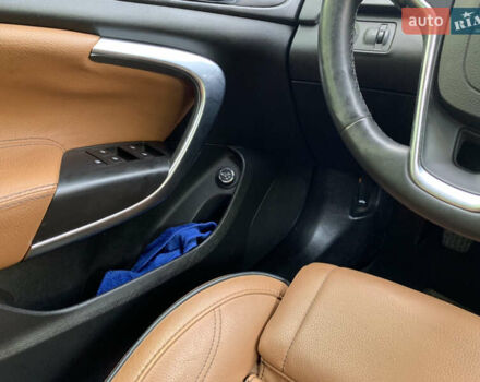 Зеленый Опель Инсигния, объемом двигателя 1.6 л и пробегом 140 тыс. км за 12350 $, фото 29 на Automoto.ua