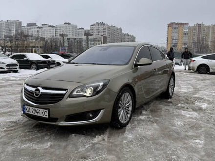 Зеленый Опель Инсигния, объемом двигателя 2 л и пробегом 130 тыс. км за 10800 $, фото 1 на Automoto.ua