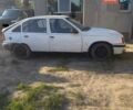 Белый Опель Кадет, объемом двигателя 1.6 л и пробегом 300 тыс. км за 600 $, фото 1 на Automoto.ua
