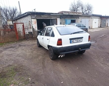Білий Опель Кадет, об'ємом двигуна 1.3 л та пробігом 10 тис. км за 782 $, фото 4 на Automoto.ua