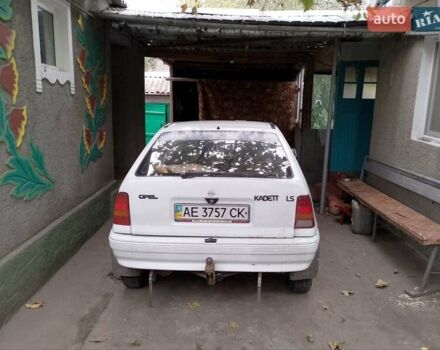 Белый Опель Кадет, объемом двигателя 1.3 л и пробегом 93 тыс. км за 1000 $, фото 12 на Automoto.ua