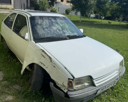 Білий Опель Кадет, об'ємом двигуна 1.3 л та пробігом 370 тис. км за 400 $, фото 5 на Automoto.ua