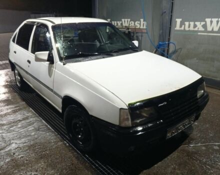 Белый Опель Кадет, объемом двигателя 1.3 л и пробегом 200 тыс. км за 850 $, фото 1 на Automoto.ua