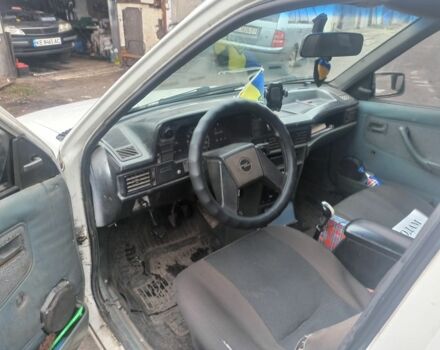 Білий Опель Кадет, об'ємом двигуна 1.3 л та пробігом 10 тис. км за 782 $, фото 5 на Automoto.ua