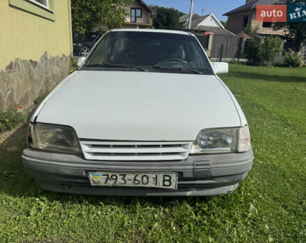 Білий Опель Кадет, об'ємом двигуна 1.3 л та пробігом 370 тис. км за 400 $, фото 1 на Automoto.ua