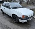 Білий Опель Кадет, об'ємом двигуна 1.8 л та пробігом 111 тис. км за 401 $, фото 1 на Automoto.ua