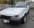 Білий Опель Кадет, об'ємом двигуна 1 л та пробігом 50 тис. км за 1400 $, фото 1 на Automoto.ua