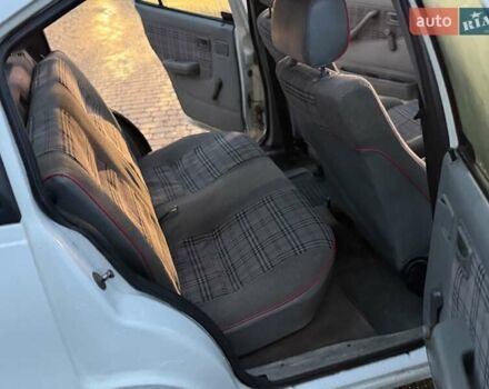 Белый Опель Кадет, объемом двигателя 1.3 л и пробегом 379 тыс. км за 750 $, фото 32 на Automoto.ua