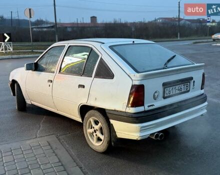 Белый Опель Кадет, объемом двигателя 1.3 л и пробегом 379 тыс. км за 750 $, фото 7 на Automoto.ua