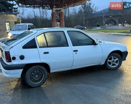 Белый Опель Кадет, объемом двигателя 1.3 л и пробегом 379 тыс. км за 699 $, фото 14 на Automoto.ua