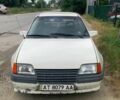 Белый Опель Кадет, объемом двигателя 1.3 л и пробегом 101 тыс. км за 800 $, фото 1 на Automoto.ua