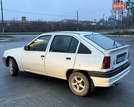 Белый Опель Кадет, объемом двигателя 1.3 л и пробегом 379 тыс. км за 750 $, фото 6 на Automoto.ua