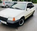 Білий Опель Кадет, об'ємом двигуна 1.6 л та пробігом 100 тис. км за 950 $, фото 3 на Automoto.ua