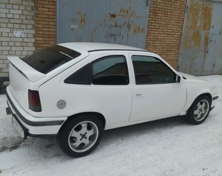 Белый Опель Кадет, объемом двигателя 2 л и пробегом 60 тыс. км за 3500 $, фото 5 на Automoto.ua