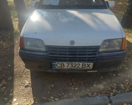 Белый Опель Кадет, объемом двигателя 1 л и пробегом 333 тыс. км за 800 $, фото 2 на Automoto.ua