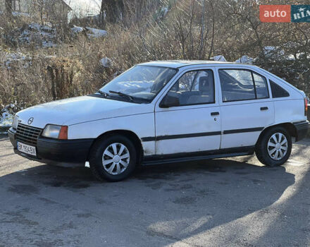 Белый Опель Кадет, объемом двигателя 1.3 л и пробегом 10 тыс. км за 850 $, фото 7 на Automoto.ua