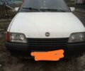 Белый Опель Кадет, объемом двигателя 1.3 л и пробегом 100 тыс. км за 1600 $, фото 1 на Automoto.ua