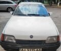 Белый Опель Кадет, объемом двигателя 2 л и пробегом 3 тыс. км за 802 $, фото 1 на Automoto.ua