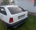 Белый Опель Кадет, объемом двигателя 1.3 л и пробегом 300 тыс. км за 400 $, фото 1 на Automoto.ua