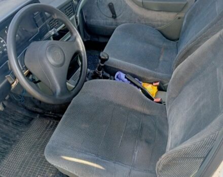 Белый Опель Кадет, объемом двигателя 1.3 л и пробегом 40 тыс. км за 600 $, фото 2 на Automoto.ua