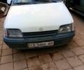 Белый Опель Кадет, объемом двигателя 1.3 л и пробегом 235 тыс. км за 350 $, фото 1 на Automoto.ua