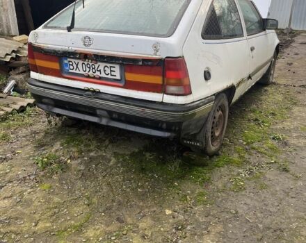 Белый Опель Кадет, объемом двигателя 1.3 л и пробегом 32 тыс. км за 389 $, фото 4 на Automoto.ua