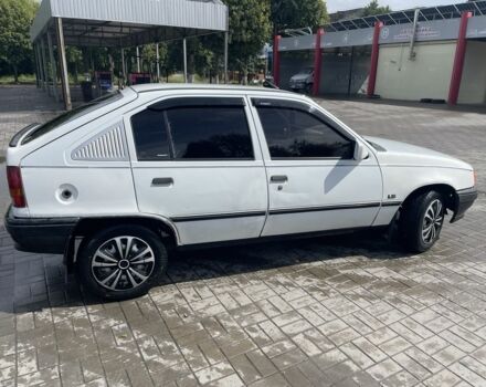 Белый Опель Кадет, объемом двигателя 1.2 л и пробегом 160 тыс. км за 1400 $, фото 3 на Automoto.ua