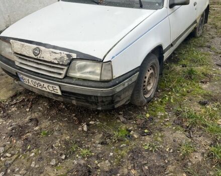 Белый Опель Кадет, объемом двигателя 1.3 л и пробегом 32 тыс. км за 389 $, фото 1 на Automoto.ua