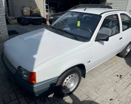 Белый Опель Кадет, объемом двигателя 1.7 л и пробегом 270 тыс. км за 1900 $, фото 2 на Automoto.ua