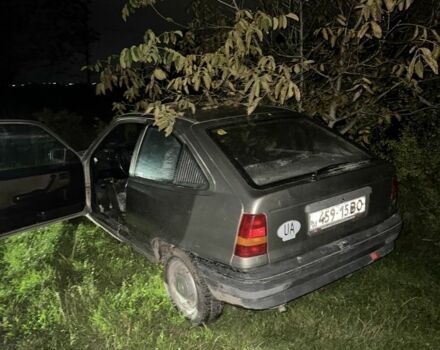 Белый Опель Кадет, объемом двигателя 1.3 л и пробегом 100 тыс. км за 194 $, фото 1 на Automoto.ua