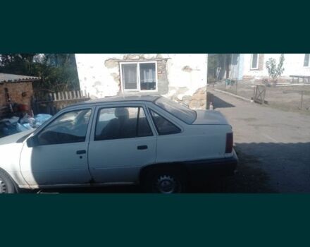 Білий Опель Кадет, об'ємом двигуна 1.6 л та пробігом 170 тис. км за 1000 $, фото 3 на Automoto.ua