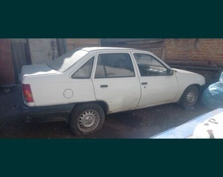 Білий Опель Кадет, об'ємом двигуна 1.6 л та пробігом 170 тис. км за 1000 $, фото 2 на Automoto.ua