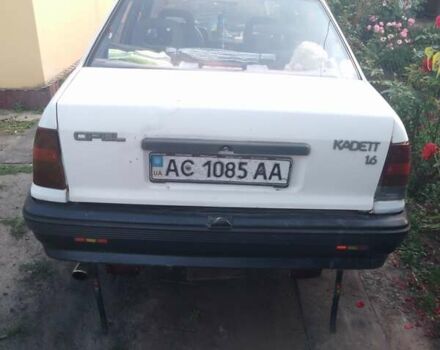 Белый Опель Кадет, объемом двигателя 1.6 л и пробегом 200 тыс. км за 594 $, фото 5 на Automoto.ua