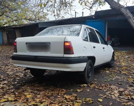 Белый Опель Кадет, объемом двигателя 1.5 л и пробегом 666 тыс. км за 665 $, фото 1 на Automoto.ua