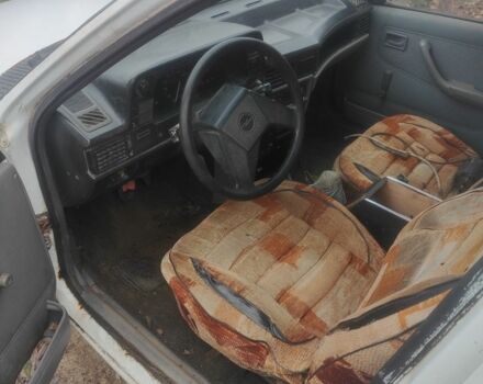 Белый Опель Кадет, объемом двигателя 0 л и пробегом 200 тыс. км за 477 $, фото 3 на Automoto.ua