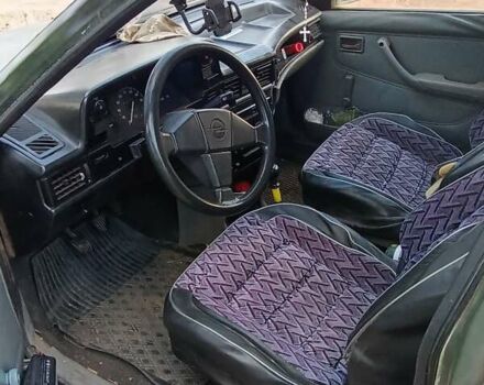 Білий Опель Кадет, об'ємом двигуна 1.6 л та пробігом 285 тис. км за 1000 $, фото 1 на Automoto.ua
