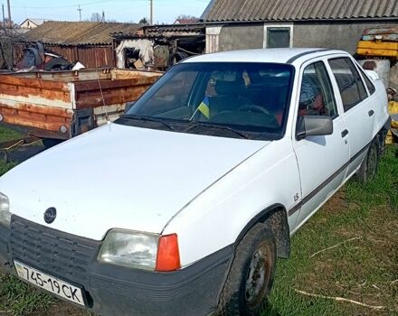 Білий Опель Кадет, об'ємом двигуна 16 л та пробігом 0 тис. км за 1050 $, фото 7 на Automoto.ua