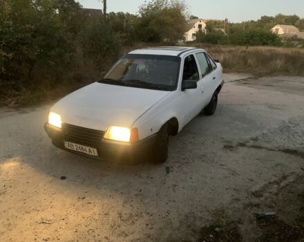 Белый Опель Кадет, объемом двигателя 1.3 л и пробегом 200 тыс. км за 523 $, фото 4 на Automoto.ua