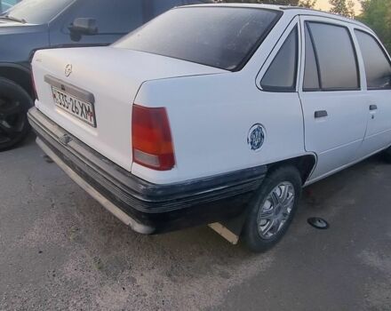 Білий Опель Кадет, об'ємом двигуна 1 л та пробігом 300 тис. км за 1300 $, фото 6 на Automoto.ua