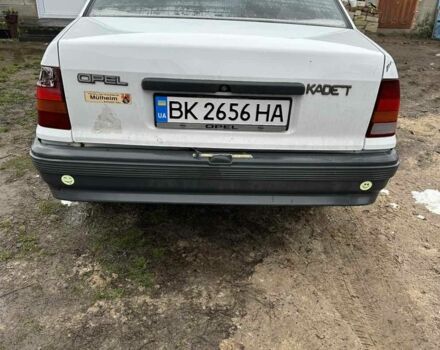 Белый Опель Кадет, объемом двигателя 1.3 л и пробегом 799 тыс. км за 1100 $, фото 5 на Automoto.ua