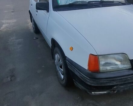 Білий Опель Кадет, об'ємом двигуна 1 л та пробігом 300 тис. км за 1300 $, фото 1 на Automoto.ua