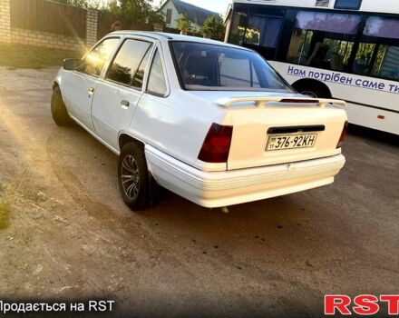 Белый Опель Кадет, объемом двигателя 1.6 л и пробегом 0 тыс. км за 520 $, фото 10 на Automoto.ua