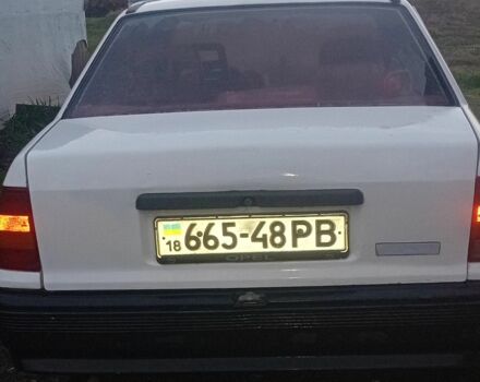 Білий Опель Кадет, об'ємом двигуна 1 л та пробігом 64 тис. км за 952 $, фото 1 на Automoto.ua