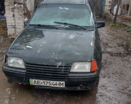 Белый Опель Кадет, объемом двигателя 1.3 л и пробегом 1000 тыс. км за 592 $, фото 7 на Automoto.ua