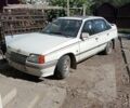 Белый Опель Кадет, объемом двигателя 1.3 л и пробегом 70 тыс. км за 700 $, фото 1 на Automoto.ua