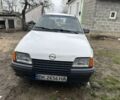 Белый Опель Кадет, объемом двигателя 1.3 л и пробегом 799 тыс. км за 1100 $, фото 4 на Automoto.ua