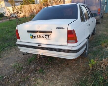 Белый Опель Кадет, объемом двигателя 1.4 л и пробегом 2 тыс. км за 826 $, фото 3 на Automoto.ua