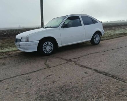 Белый Опель Кадет, объемом двигателя 1.3 л и пробегом 300 тыс. км за 525 $, фото 7 на Automoto.ua